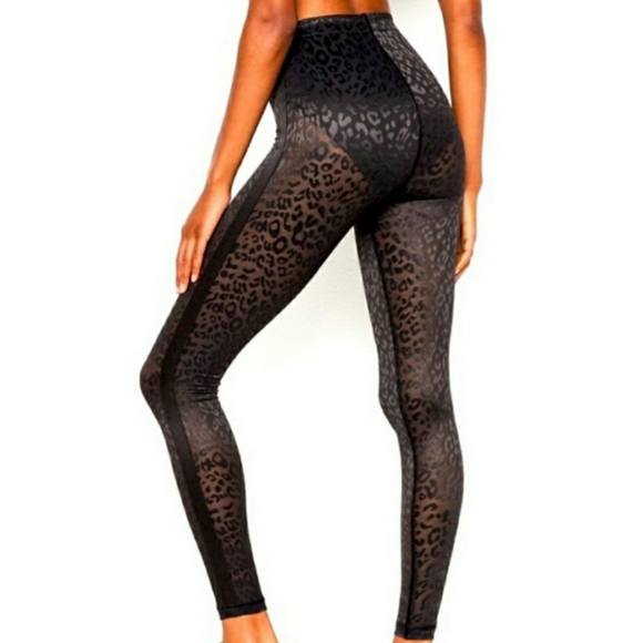 Victoria Secret High-Rise Performance Black Sheer Leopard Print Leggings Size L - Picture 3 of 15